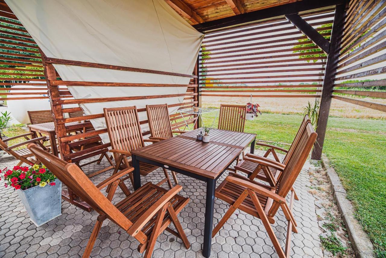 Lux Living Apartments Budic Near Terme Catez Brežice Esterno foto