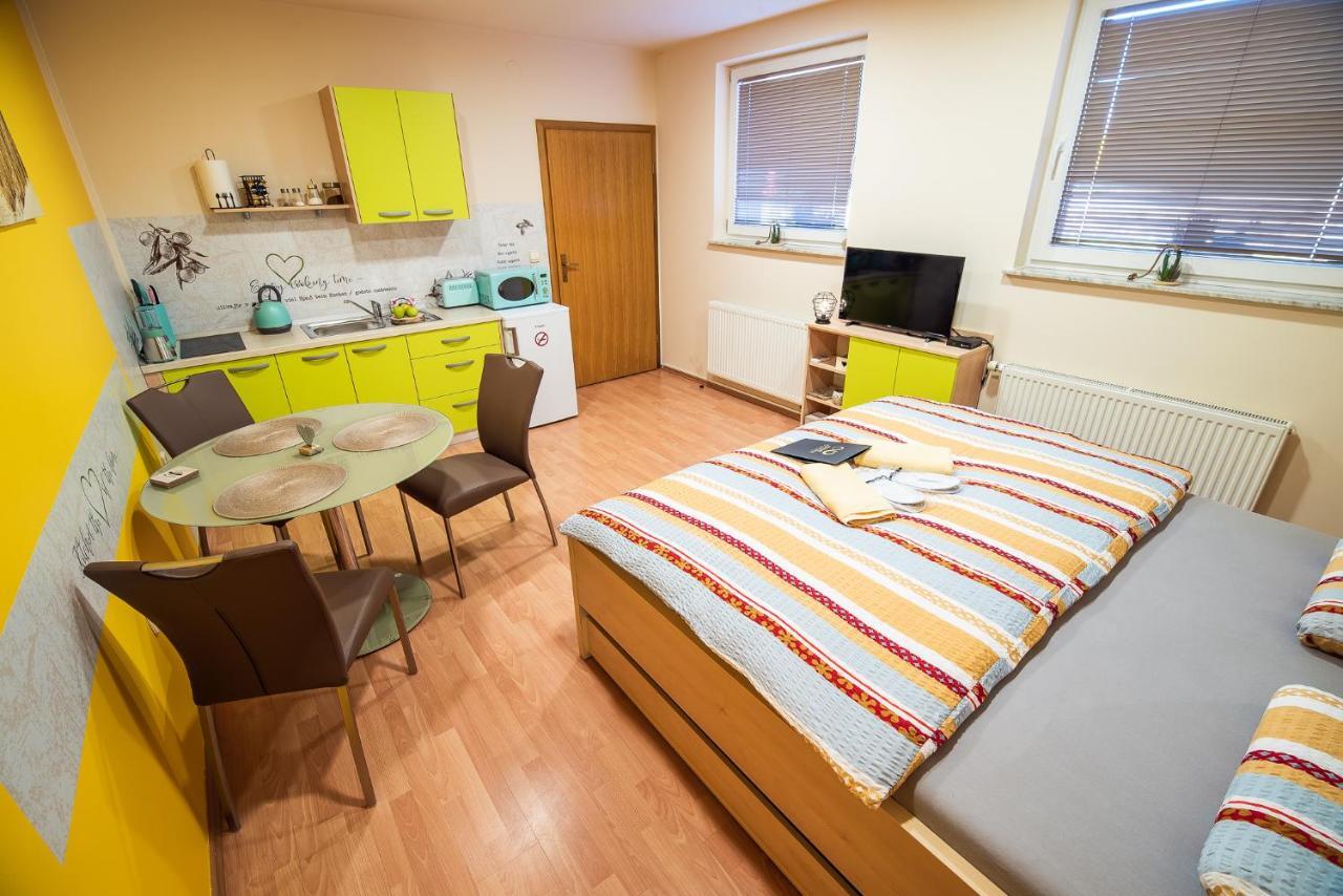 Lux Living Apartments Budic Near Terme Catez Brežice Esterno foto